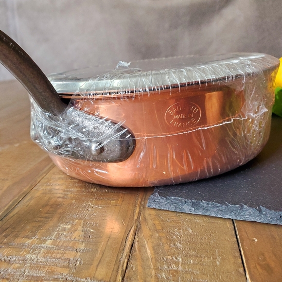BAUMALU Handmade in France Solid Copper Sauté Pan W Lid & Cast Iron Hand… - Picture 4 of 8
